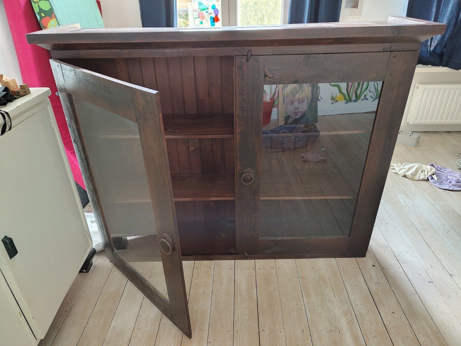 Houten boekenkast met glas, Antiek en Kunst, Ophalen