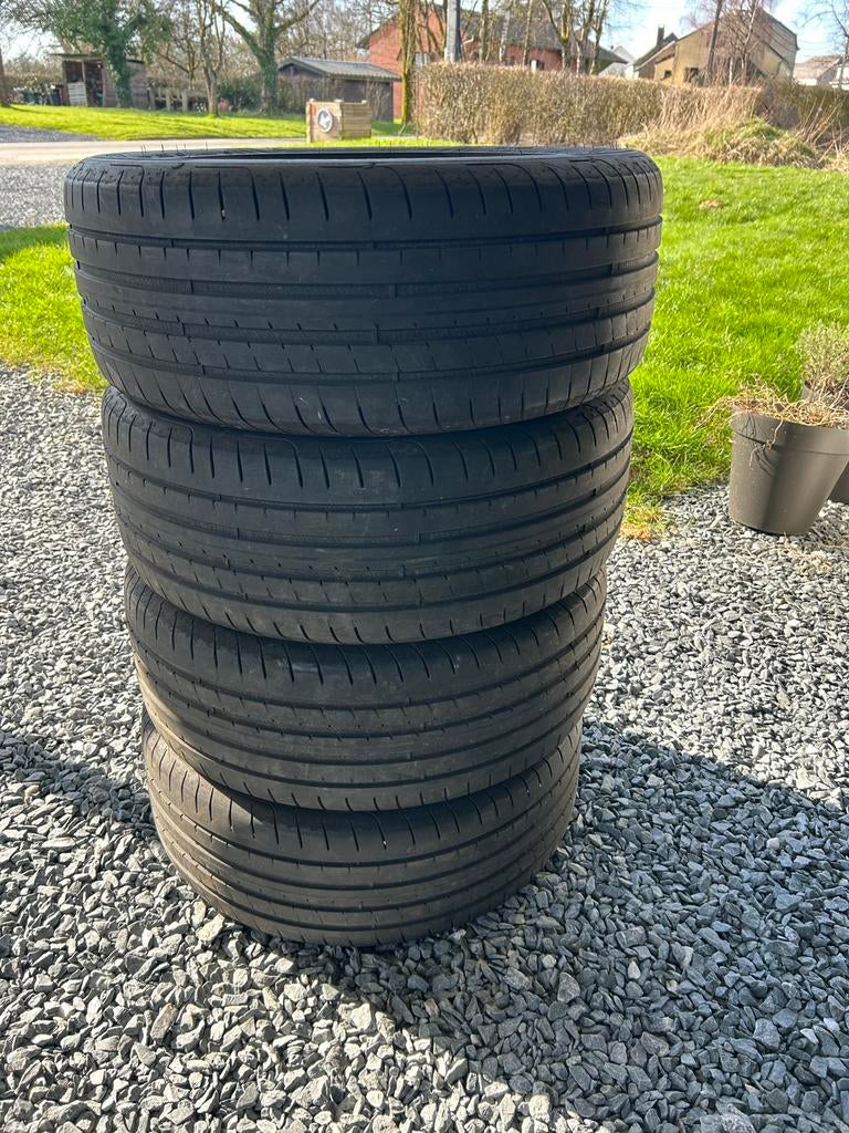 Pneus Goodyear Eagle F1 245 45 R18, Enlèvement, Comme neuf