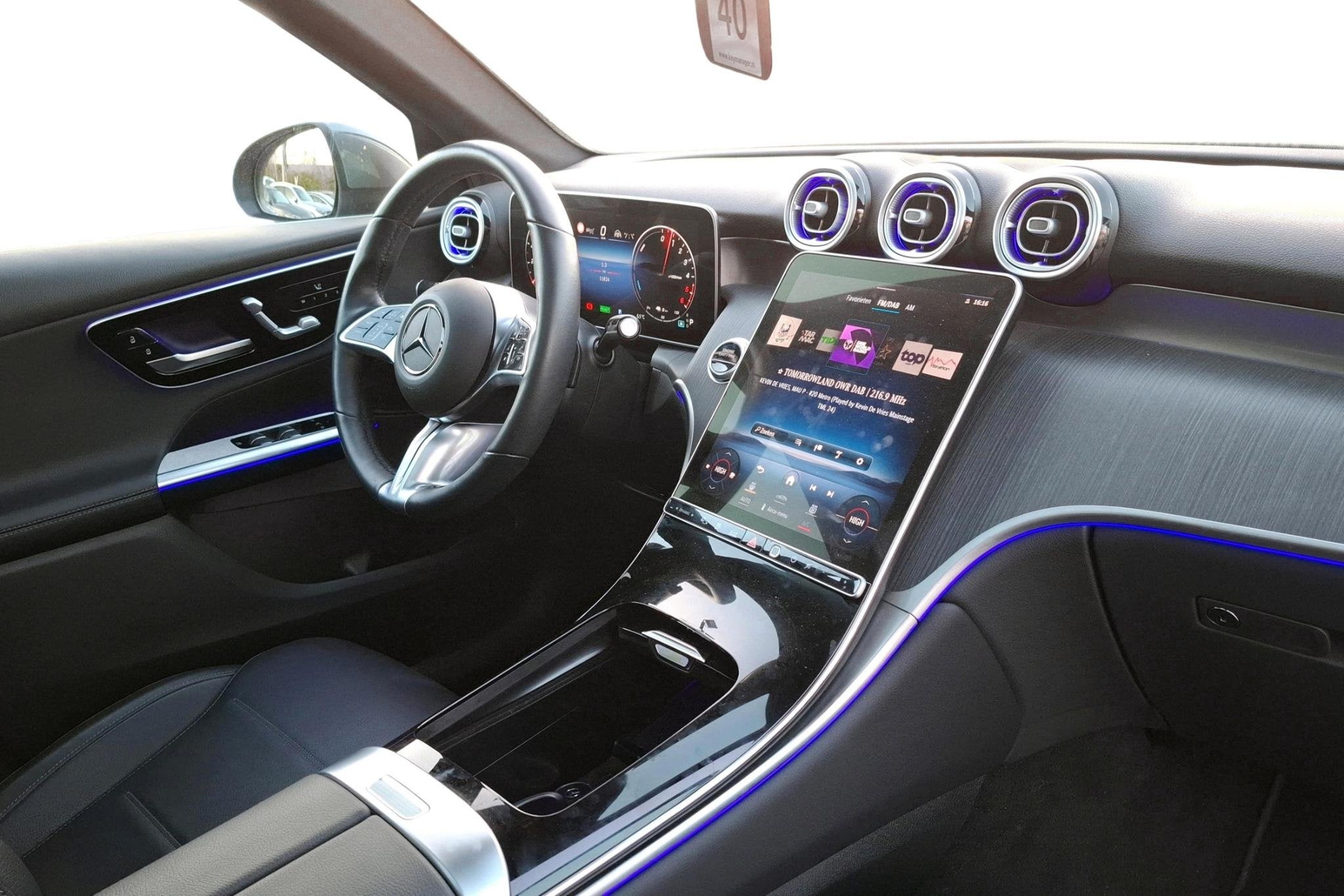 Mercedes-Benz GLC GLC 300 de 4MATIC (automatique), Autos, Argent ou Gris, Hybride Électrique/Diesel, 5 portes, GLC
