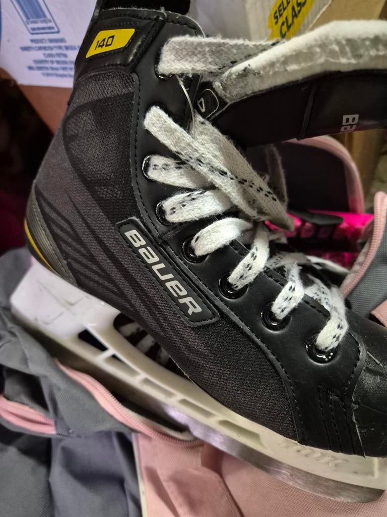 2 paar Hockey 's, Ophalen