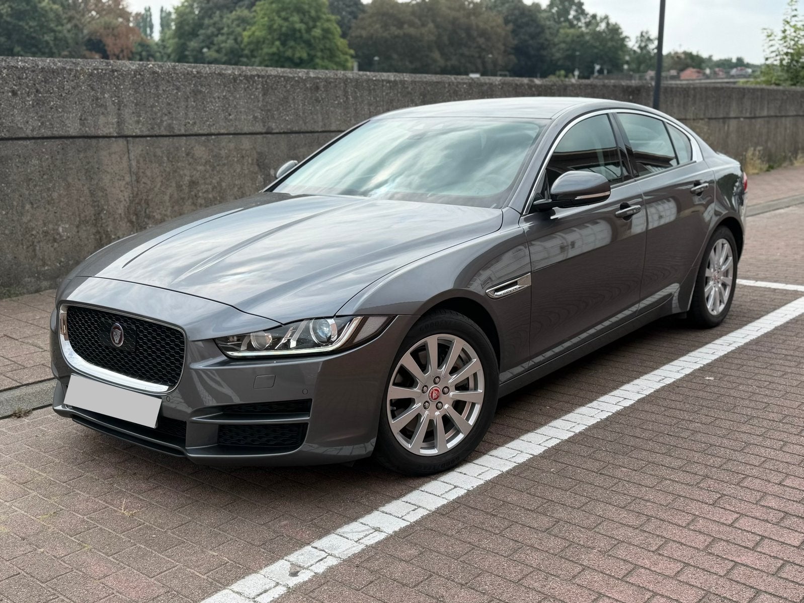 Jaguar XE 2.0T 250PK Automaat 1 eigenaar Veel opties 2017, Autos, Jaguar, Entreprise, Achat, XE, ABS, Caméra de recul, Airbags