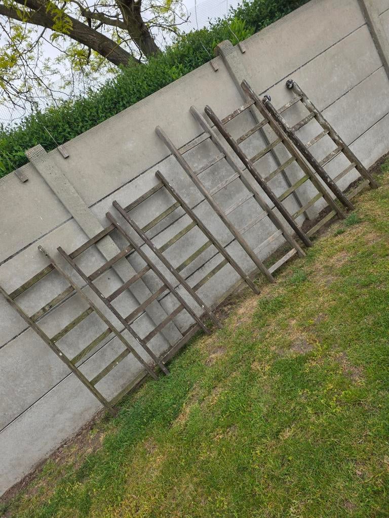 Oude houten ladders, Ophalen