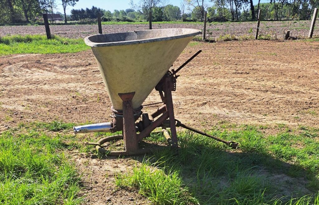 vicon te koop, Ophalen, Akkerbouw