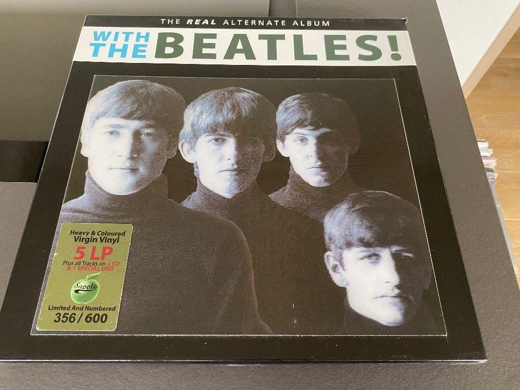 The Beatles - with The Beatles, The Real Alternate album, CD & DVD, Enlèvement ou Envoi, Autres formats, Coffret, Comme neuf