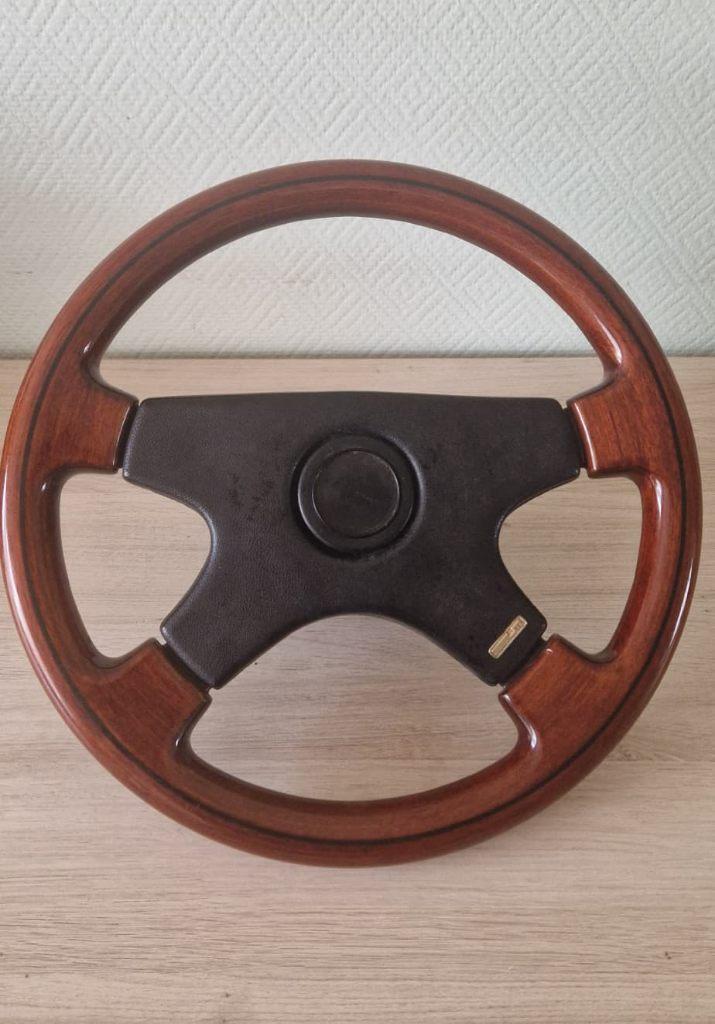 Italiaans houten stuurwiel, MB.W201 W124 W123 W126 R107, Autos : Pièces & Accessoires, Autres pièces automobiles, Enlèvement, Utilisé