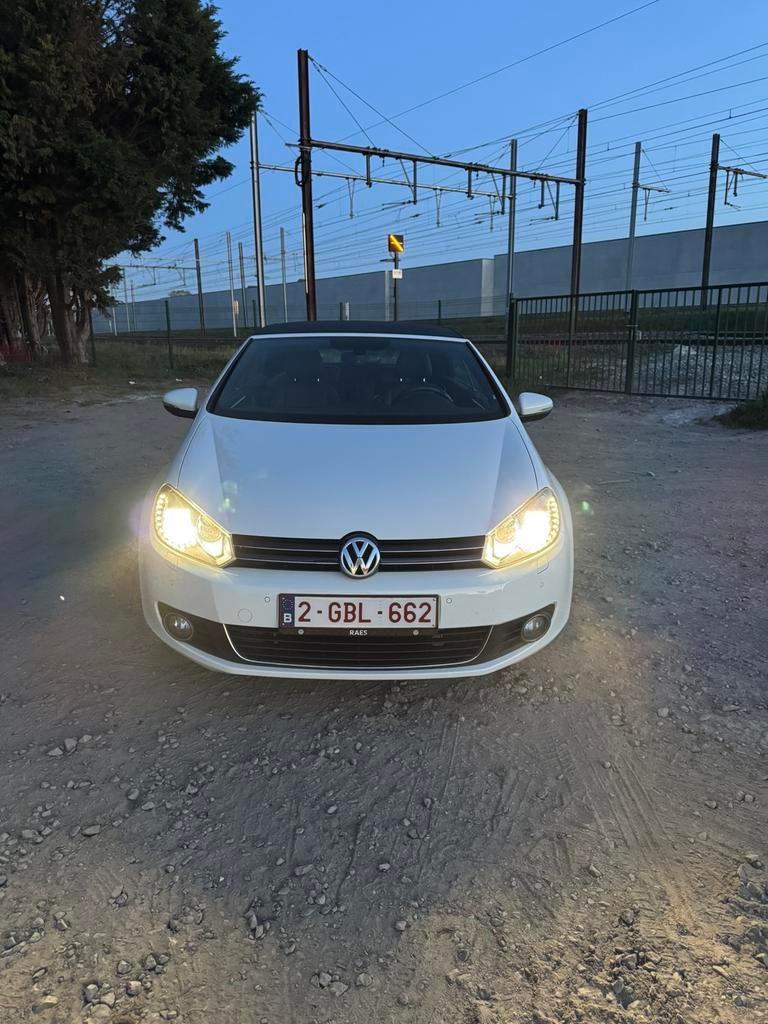 Witte Golf 6 cabrio, Auto's, Volkswagen, Particulier, Golf, Cruise Control, Diesel, Cabriolet, 3 deurs, Handgeschakeld, Wit, Zwart