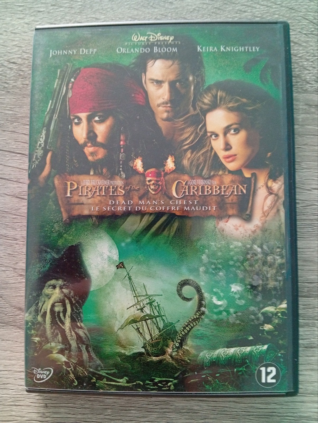 Le coffre du mort de Pirates des Caraïbes, DVD fantastique, CD & DVD, DVD | Science-Fiction & Fantasy, Enlèvement ou Envoi, Néerlandais