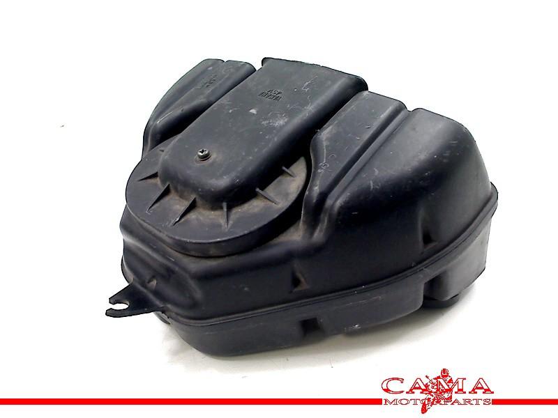 LUCHTFILTERHUIS Yamaha, Dhr. S. di Majo, Gebruikt, Info@cama-motorparts.nl, P.J. Troelstraweg 8 8
3144 CX  MAASSLUIS, NL