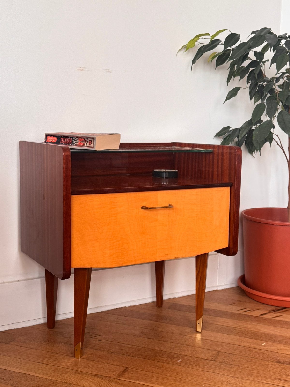 Italiaans vintage nachtkastje/klein meubilair - jaren 50/60, Ophalen, Gebruikt, Glas, 45 tot 65 cm