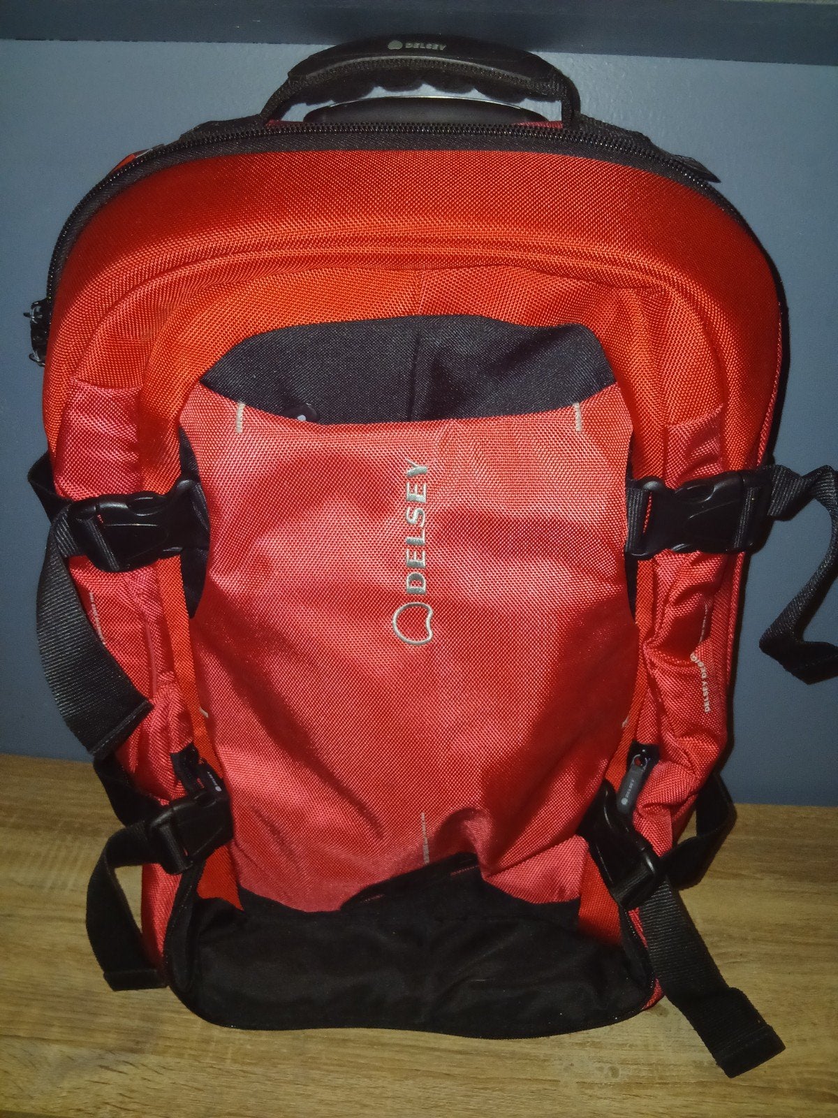 Delsey reistrolly/rugzak, Ophalen of Verzenden, Zo goed als nieuw, Overige merken, Trekking