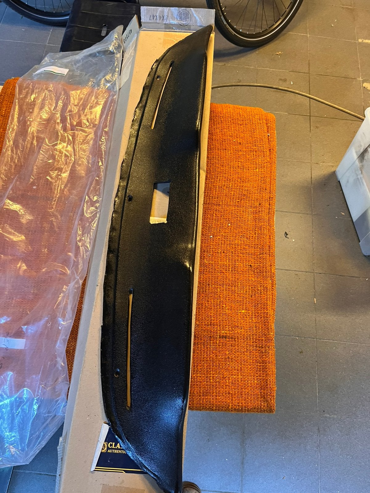Nouveau panneau supérieur du tablea Crash Pad) Triumph TR6 —, Autos : Divers, Accessoires de voiture, Enlèvement