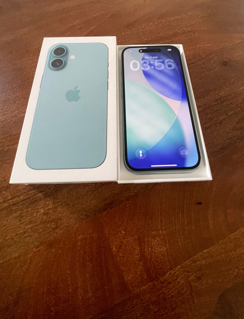 Apple iPhone 16 128 Go - État neuf - Batterie à 100% - Boîte, 128 GB, Enlèvement ou Envoi, IPhone 16, Comme neuf