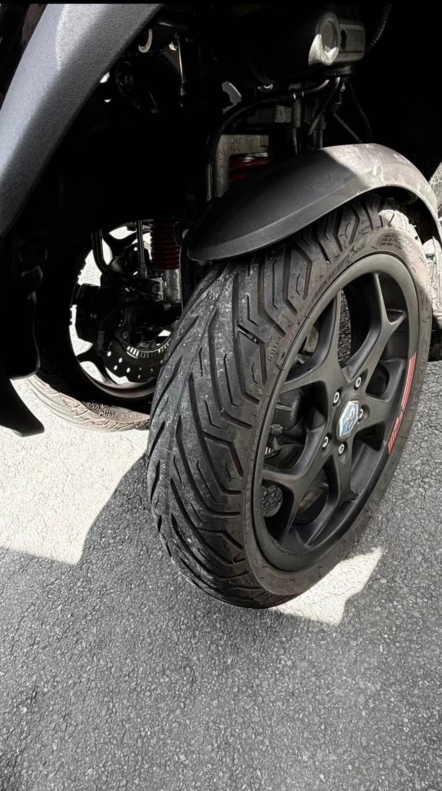 Piaggo mp3 350 sport seulement 3000km permis B, Motos, Particulier, Scooter