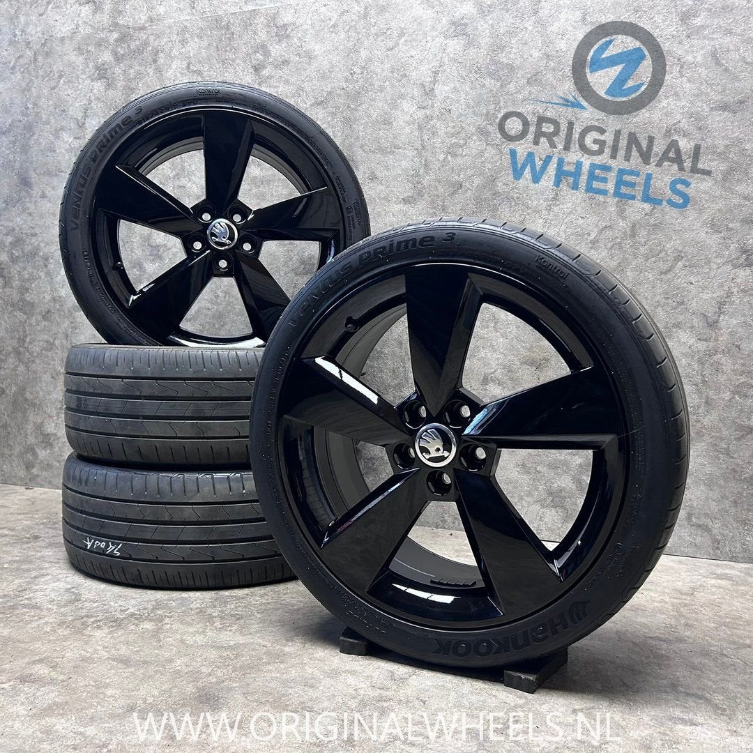 17 inch originele velgen + zomerbanden Skoda Fabia 5JA601025, Auto-onderdelen, -, Banden en Velgen, Ophalen of Verzenden, Gebruikt