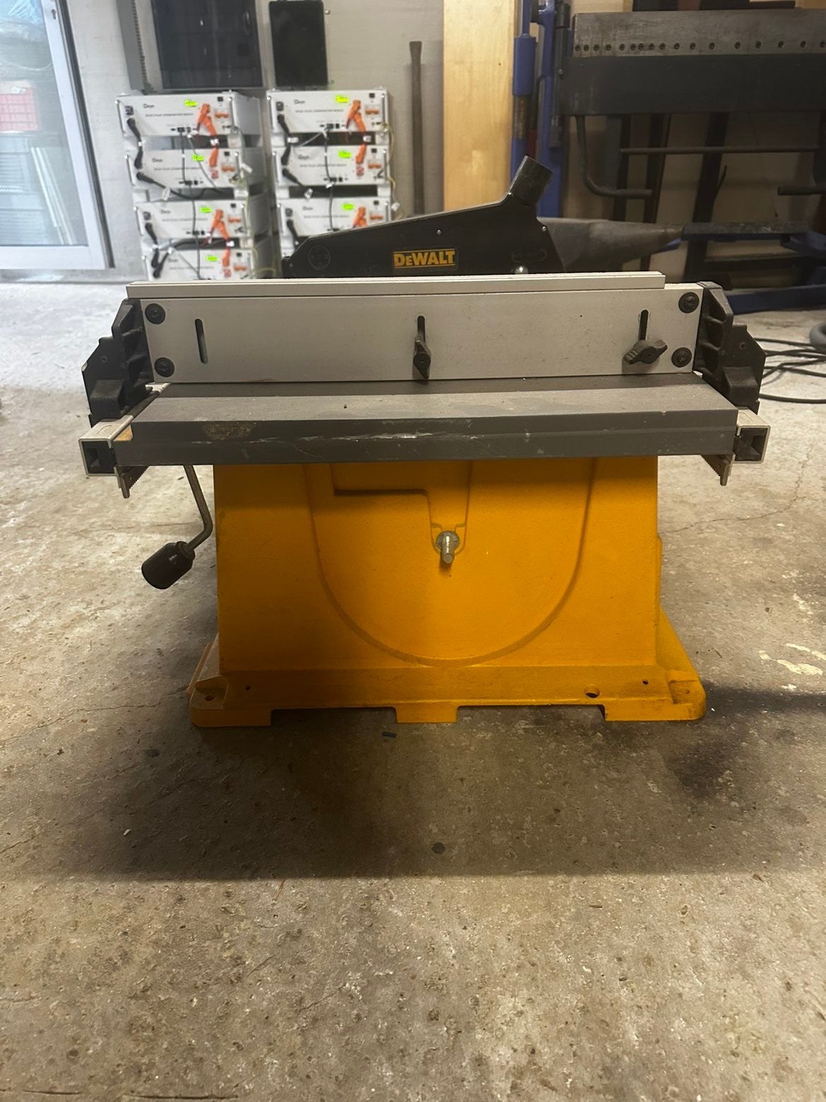 Dewalt tafelzaag, Ophalen