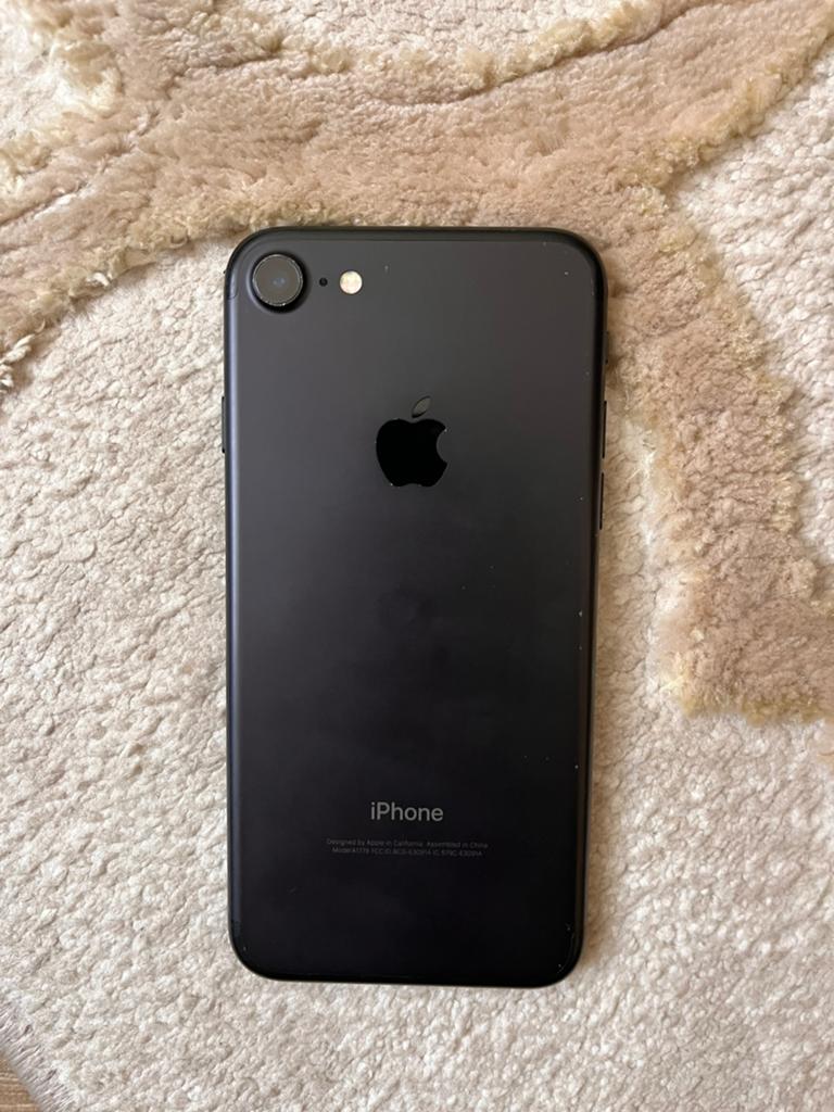 Apple iPhone set 2 voor onderdelen of reparatie, Telecommunicatie, Mobiele telefoons | Apple iPhone, Ophalen, Zo goed als nieuw