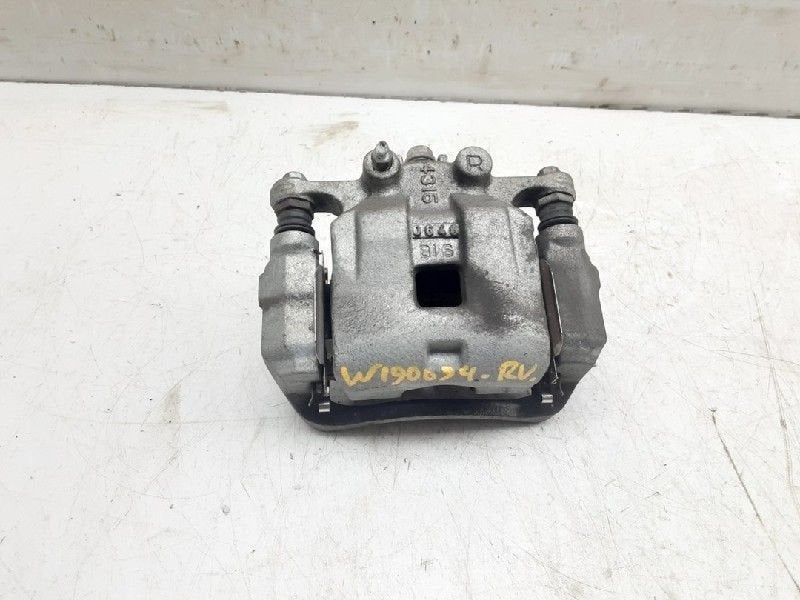 ETRIER DE FREIN AVANT DROIT ABS Suzuki Baleno (EW / FW), Utilisé, Suzuki