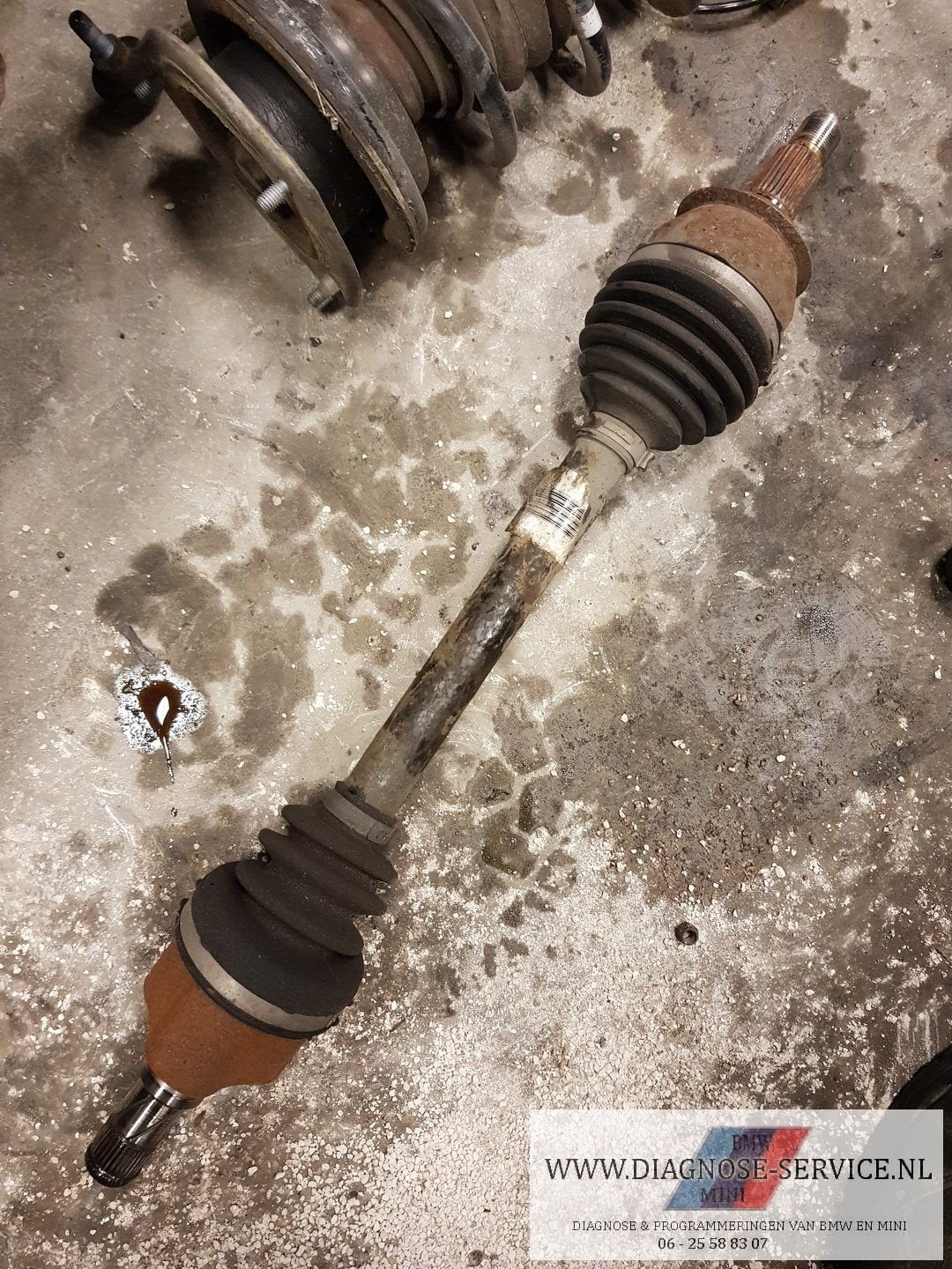 Mini R56 one cooper steekas aandrijfas links handbak N16B16A, Gebruikt, -, -, Ophalen of Verzenden