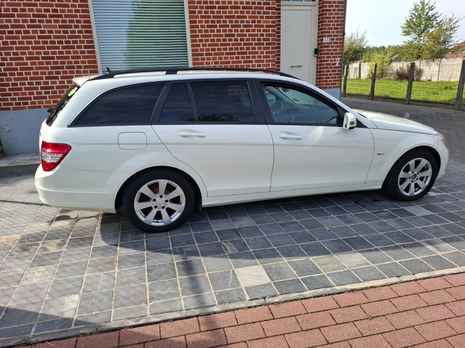 c220 cdi automaat.trekhaak, Auto's, Automaat, Euro 5, Stof, Zwart