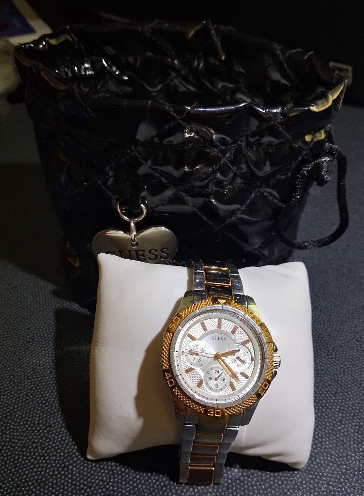 Montre femme Guess W0235L4, Handtassen en Accessoires, Horloges | Dames, Ophalen, Guess
