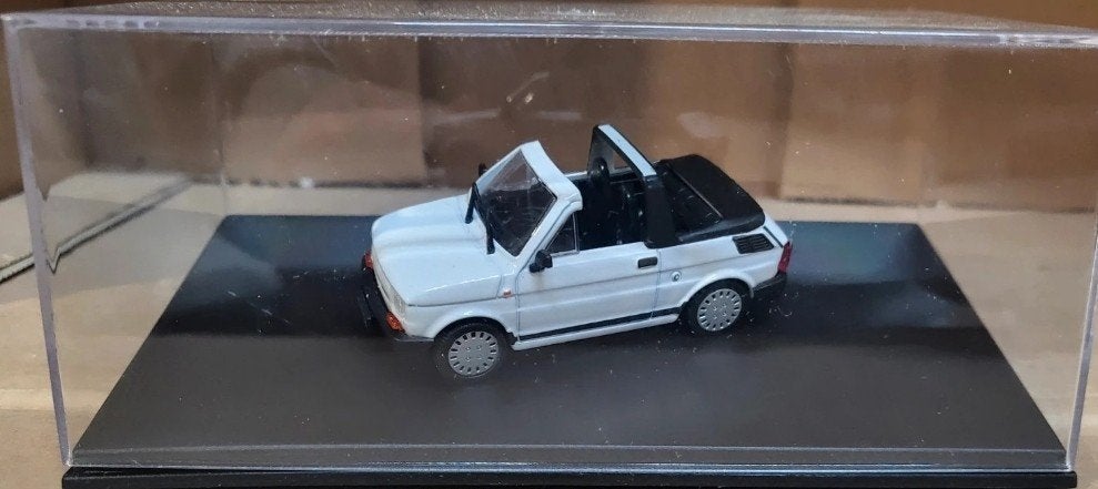 Fiat 126 cabriolet blanc 1:43 dans une boîte de présentation, Enlèvement ou Envoi