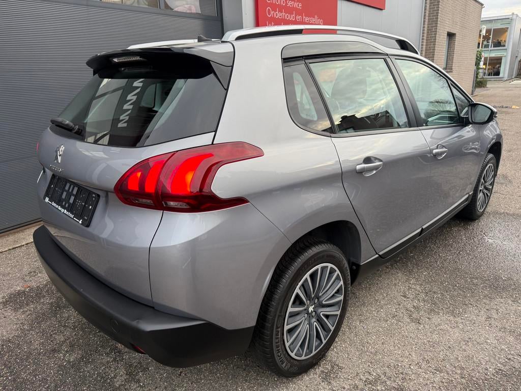 Peugeot 2008 12PureTech 83pk ACTIVE CARPLAY NAVI, Auto's, Voorwielaandrijving, Stof, Gebruikt, 1199 cc