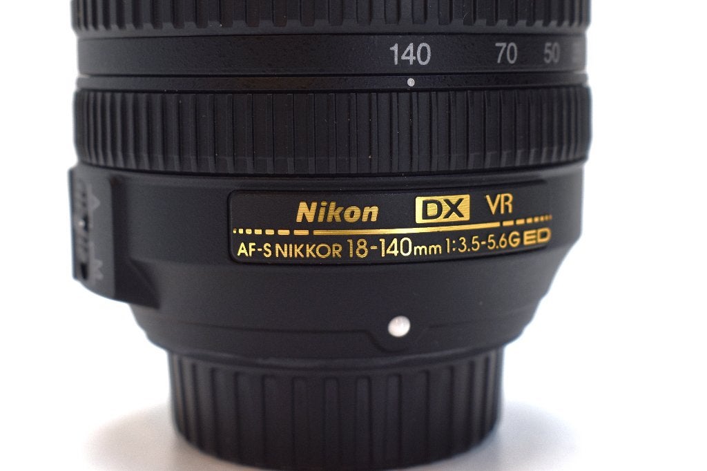 Nikon TOP 18-140mm 3.5-5.6 G ED DX VR AF-S Lens, Ophalen of Verzenden, Gebruikt, Nikon, Lensdoppen