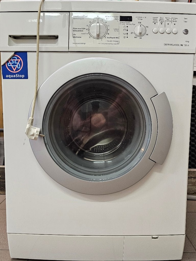 Wasmachine Siemens, Elektronische apparatuur, Ophalen, 1200 tot 1600 toeren, Gebruikt, 4 tot 6 kg