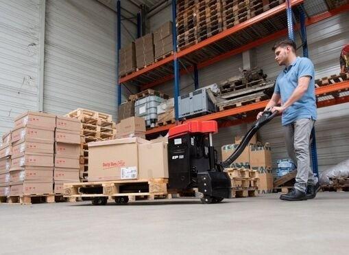 Manitou EP 15 destockage, Articles professionnels, Machines & Construction | Chariots élévateurs & Transport interne, Enlèvement
