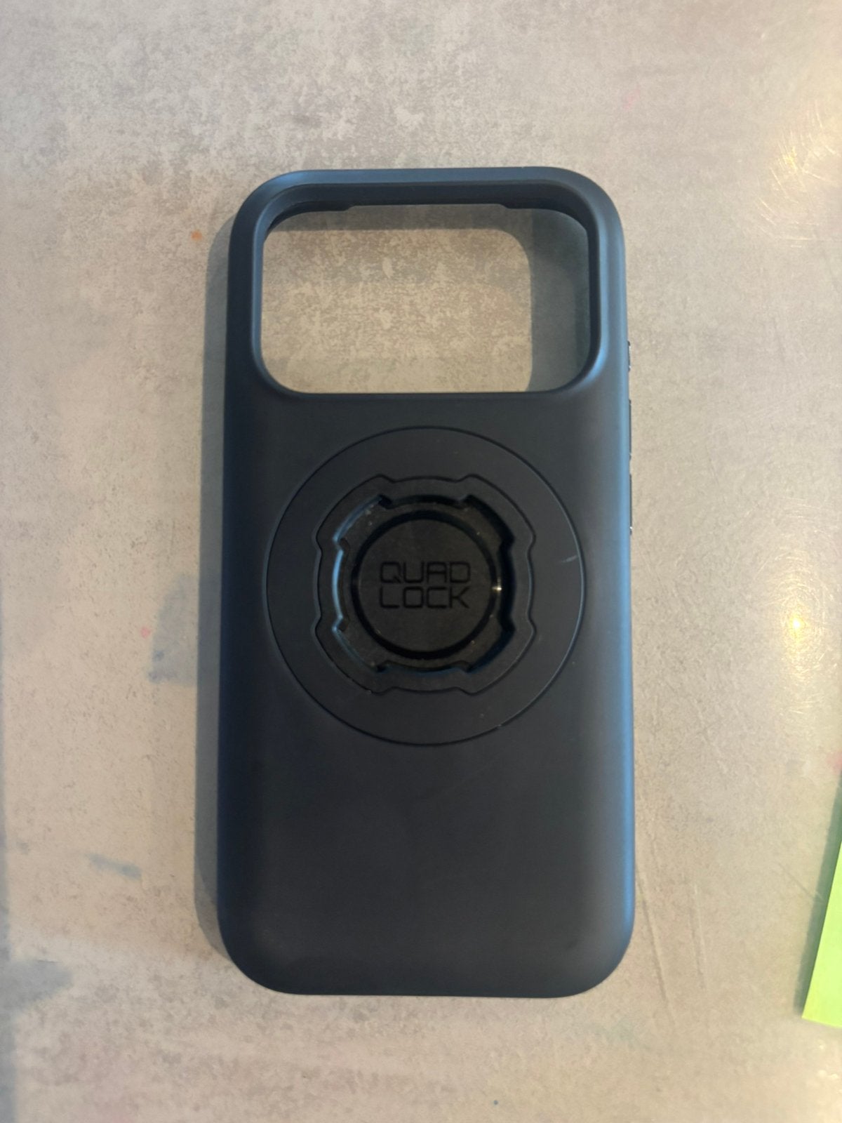 Quad lock hoesje (17 pro), Ophalen, Zo goed als nieuw, Quad Lock, IPhone 17
