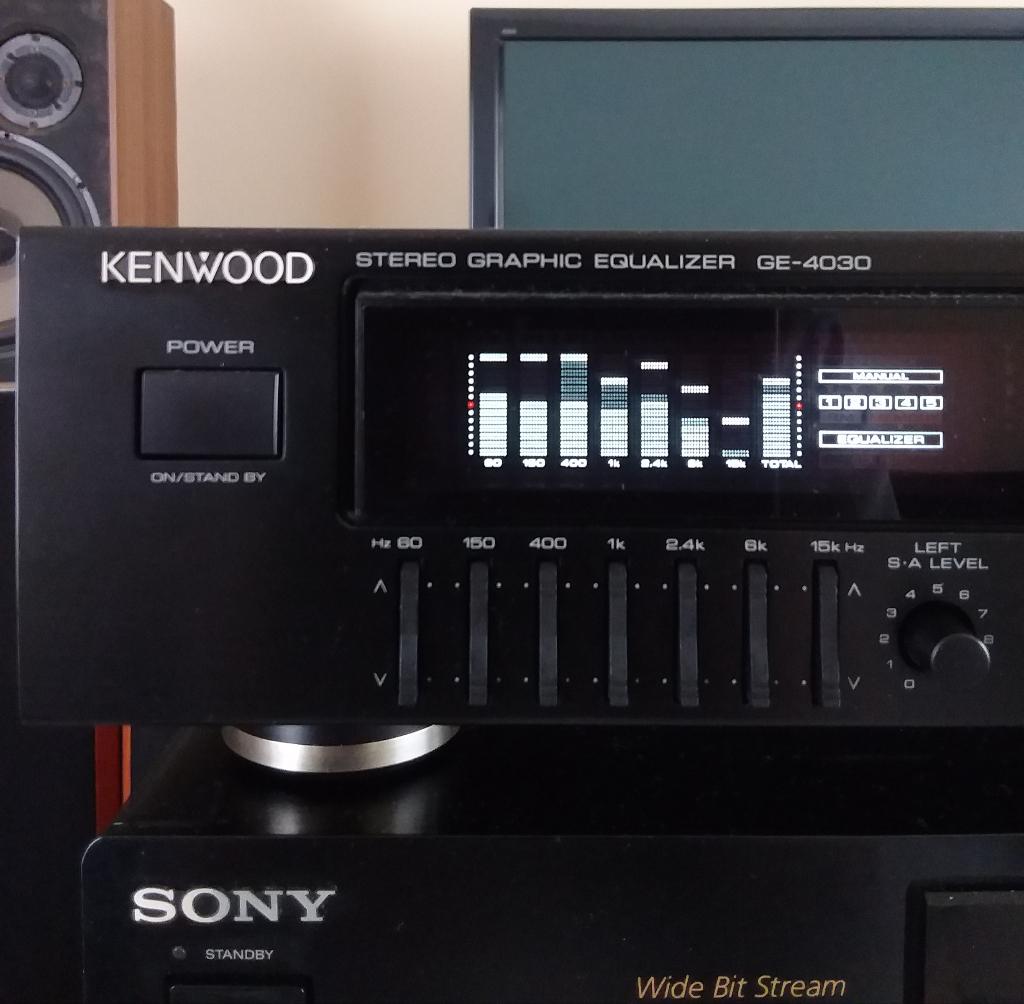 Kenwood GE-4030 Stereo Graphic Equalizer, Audio, Tv en Foto, Ophalen, Stereo
