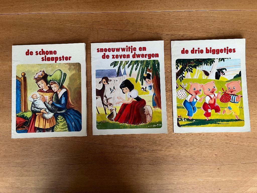 3 boekjes met sprookjes, Ophalen of Verzenden, Gelezen