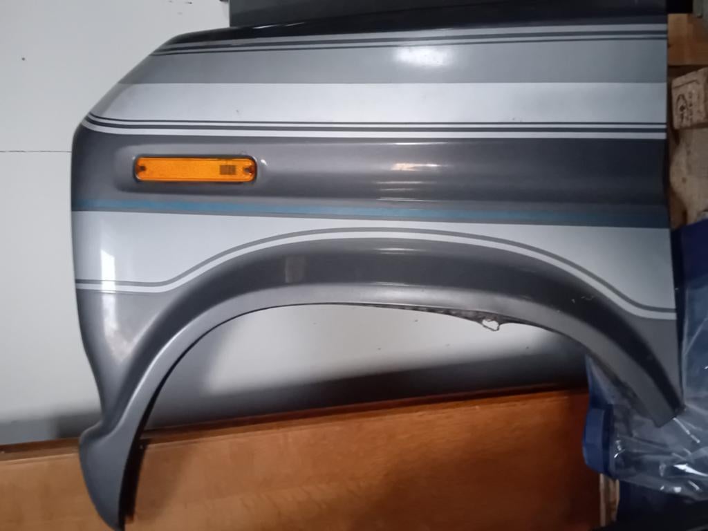 1975-1991 Ford USA Econoline bus camper spatbord., Ophalen, Ford USA
