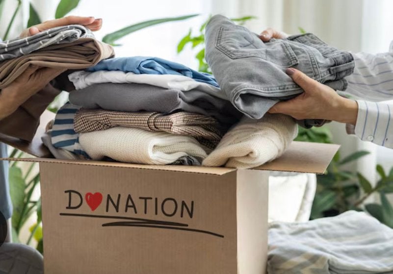 Recherche Vêtements  femme a donnner, Kleding | Dames, Ophalen, Zo goed als nieuw