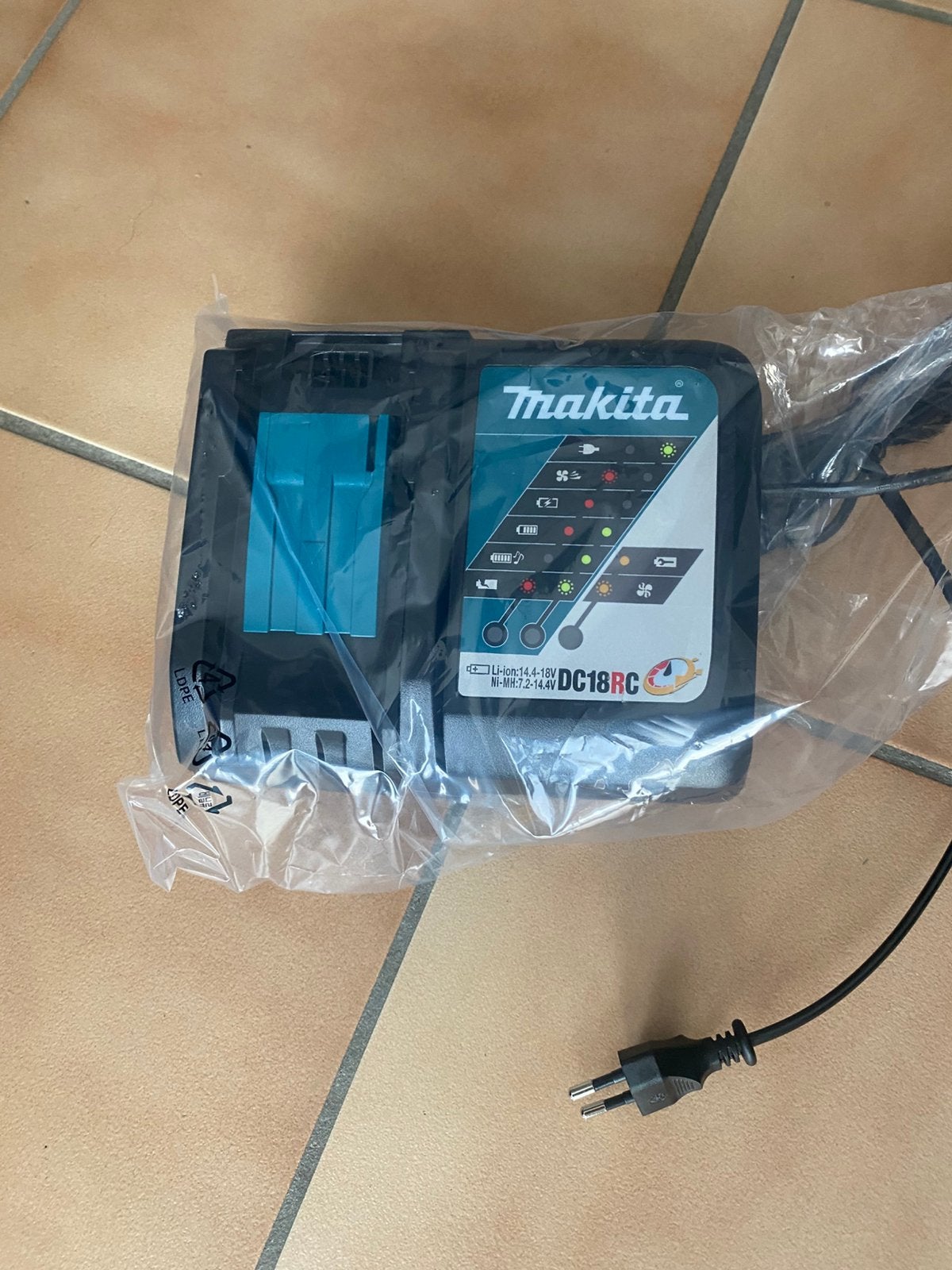 Makita, Enlèvement, Comme neuf