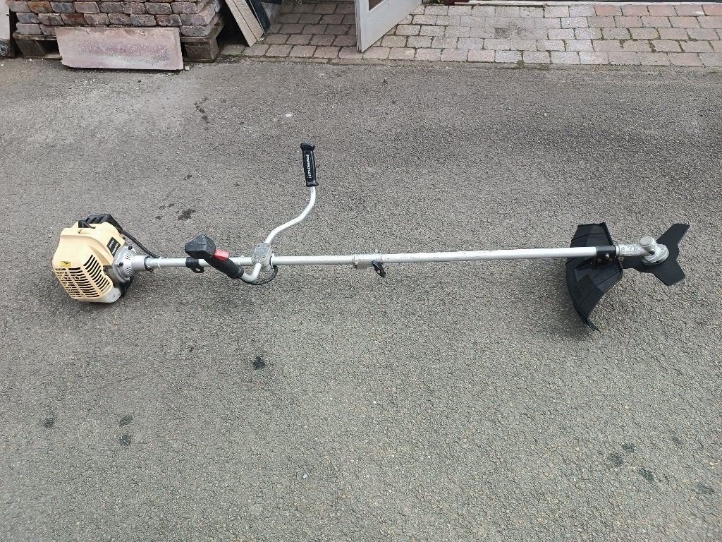 Débroussailleuse, Jardin & Terrasse, Enlèvement, Utilisé, Essence, Powerplus