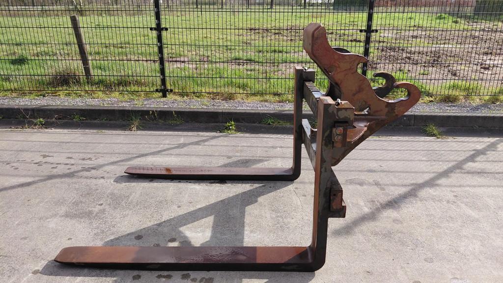 Mecalac forks vorkenbord, Zakelijke goederen