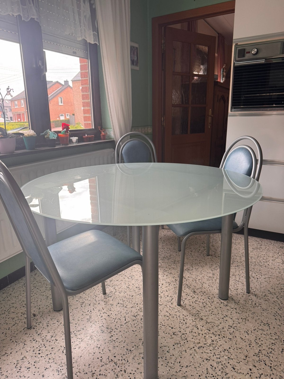 Table + 4 chaises, Enlèvement, Comme neuf, Rond