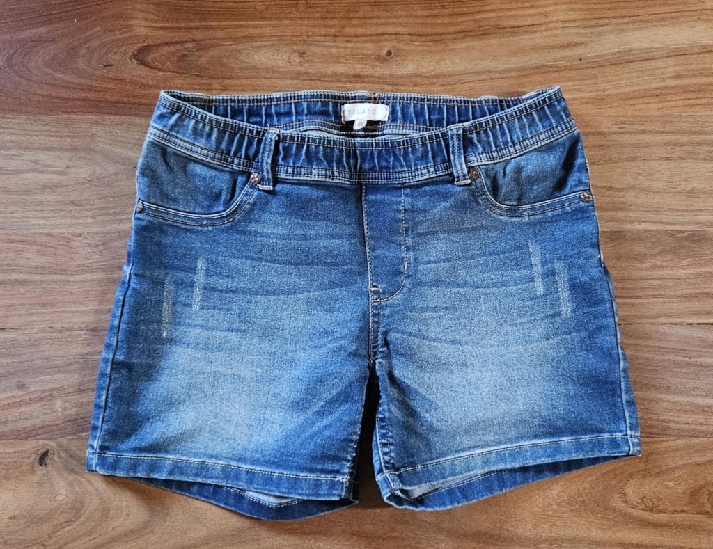 Short en jeans BEL & BO taille 40, Vêtements | Femmes, Culottes & Pantalons, Comme neuf, Taille 38/40 (M), Courts, Enlèvement ou Envoi