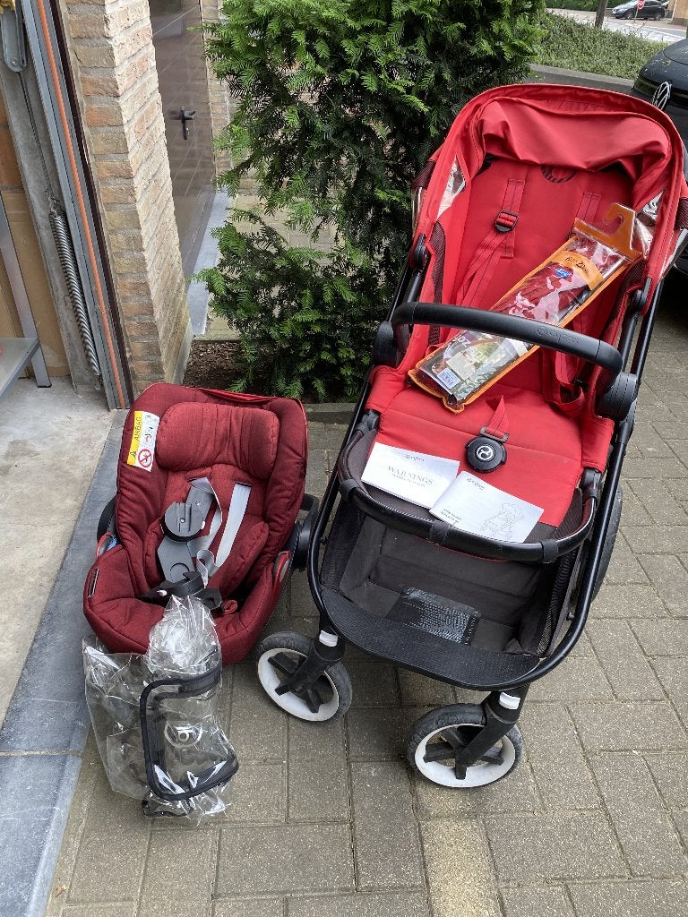 Poussette Cybex Balios M et siège auto Cloud Q, Autres marques, Pneus, Enlèvement, Utilisé