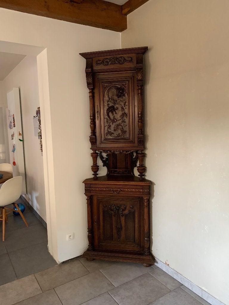 Antieke Belgische neorenaissance hoek- / buffetkast. ca 1900, Ophalen
