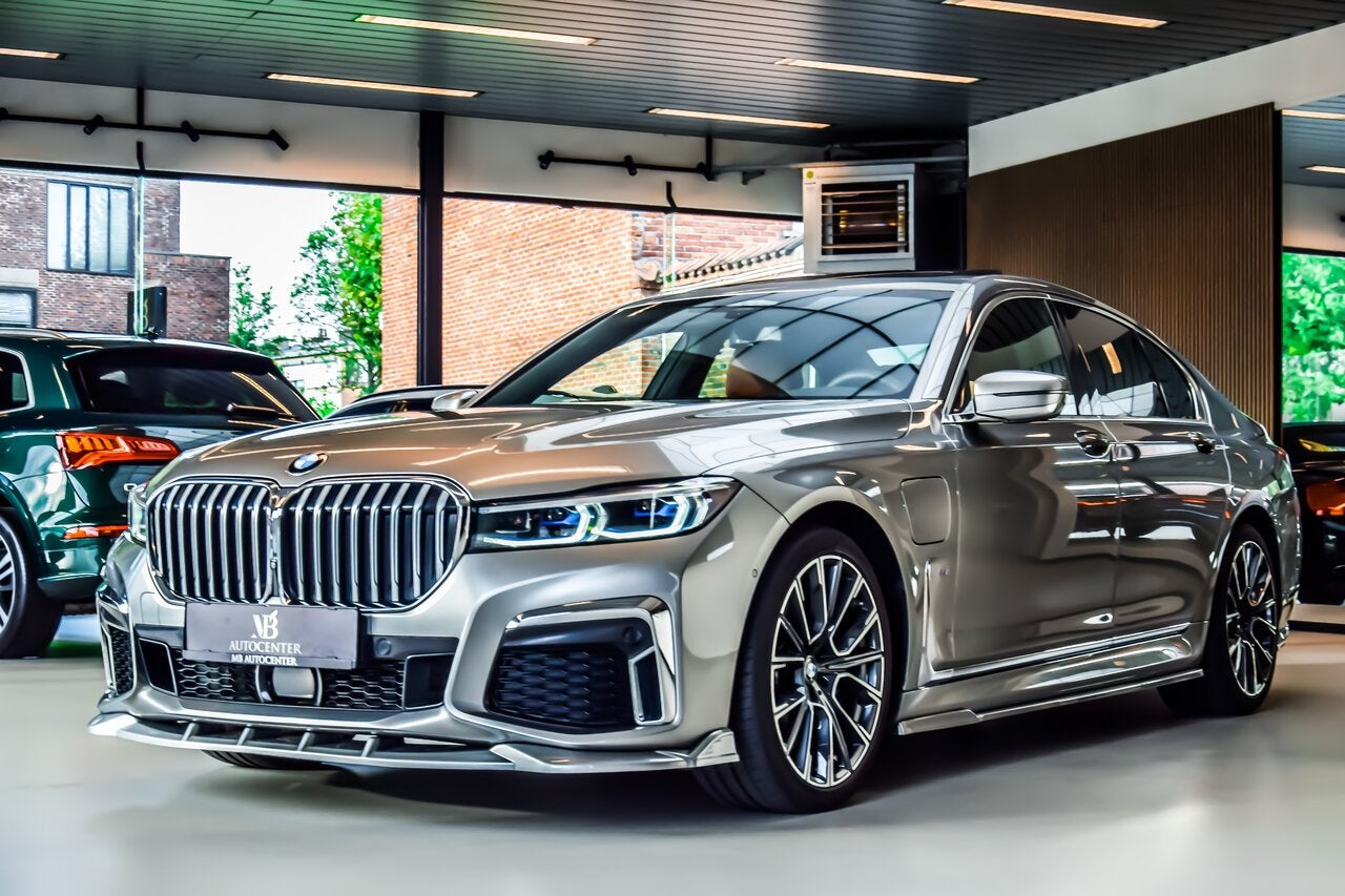 BMW 745 e Long M-Sport Individual 06/2019 Full Option!, Autos, 0 kg, https://public.car-pass.be/vhr/7658e66b-45a0-46f8-8871-6e0c5632ed44