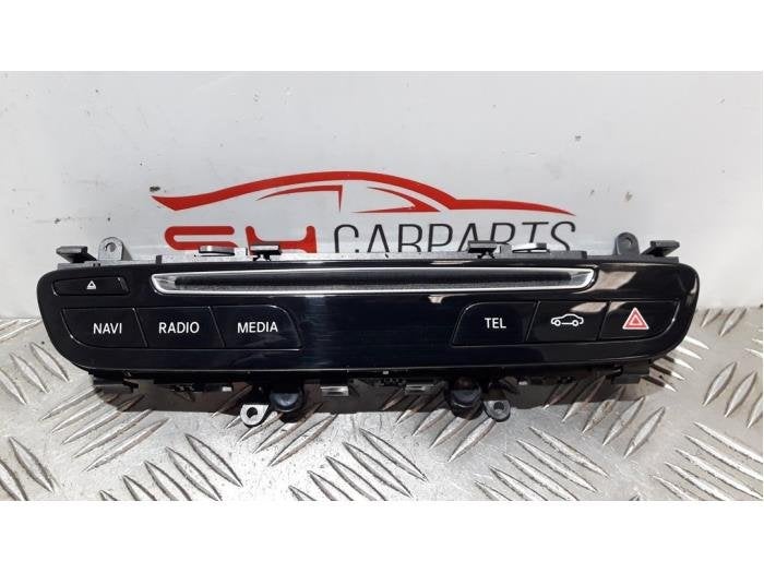 Panneau de commandes navigation d'un Mercedes C-Klasse, 3 mois de garantie, Utilisé, -, -