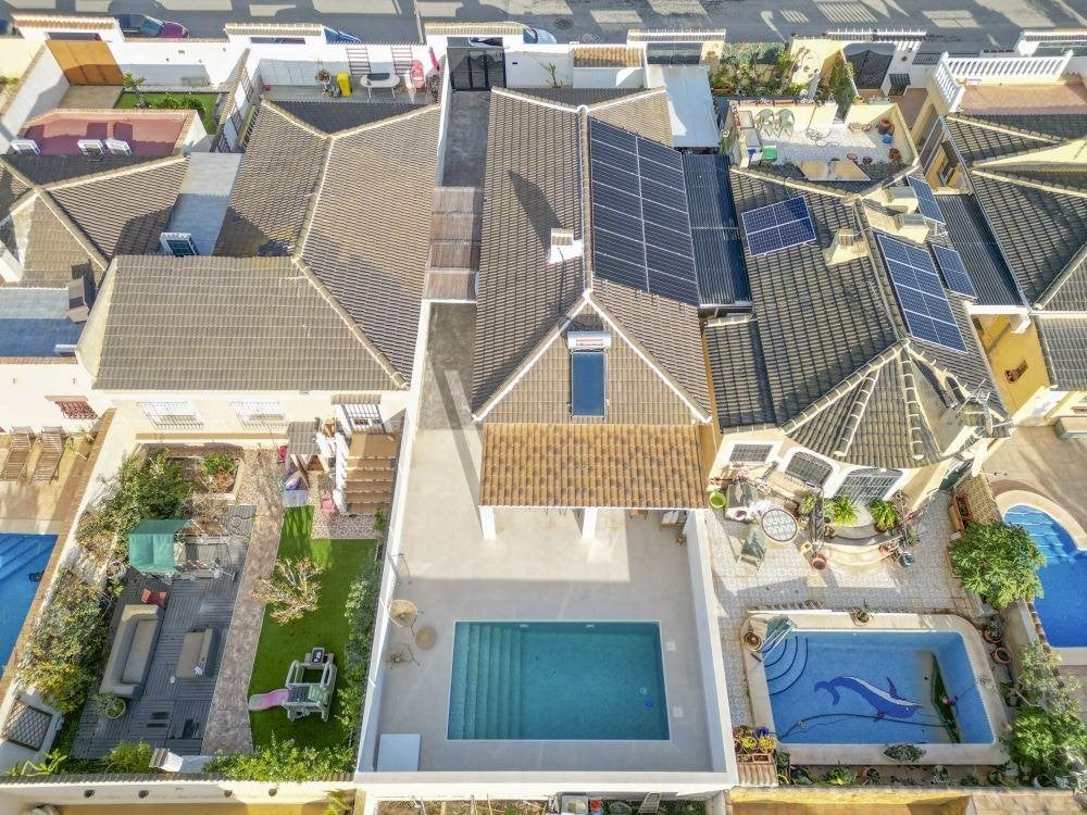 Villa mitoyenne rénovée /Torrevieja, Maison d'habitation, 3 pièces, 100 m², Torrevieja