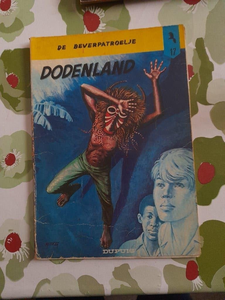 De Beverpatroelje nr 17 "Dodenland "eerste druk 1972, Boeken, Ophalen of Verzenden, Gelezen