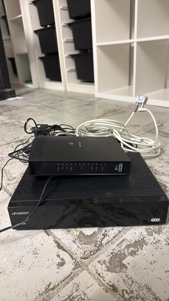 Set complet décodeur + wifi VOO, Ophalen, Zo goed als nieuw