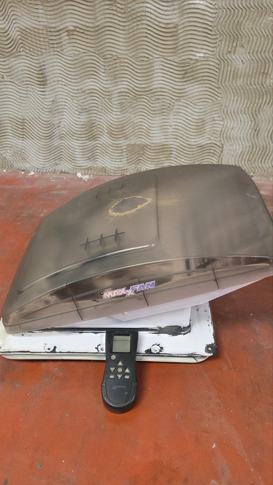 Camper ventilatie, Ophalen