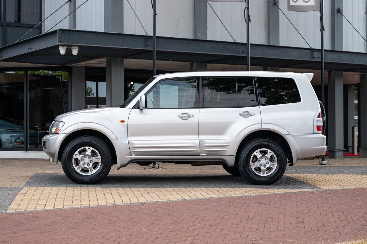 Mitsubishi Pajero 3.5 V6 GDI (bj 2002, automaat), Auto's, Mitsubishi, Gebruikt, Leder, Bedrijf, 5 zetels