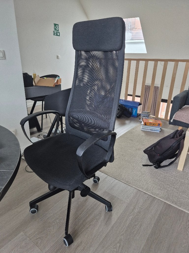 Chaise de bureau IKEA MARKUS taille moyenne, noire, Comme neuf, Enlèvement, Chaise de bureau, Ergonomique