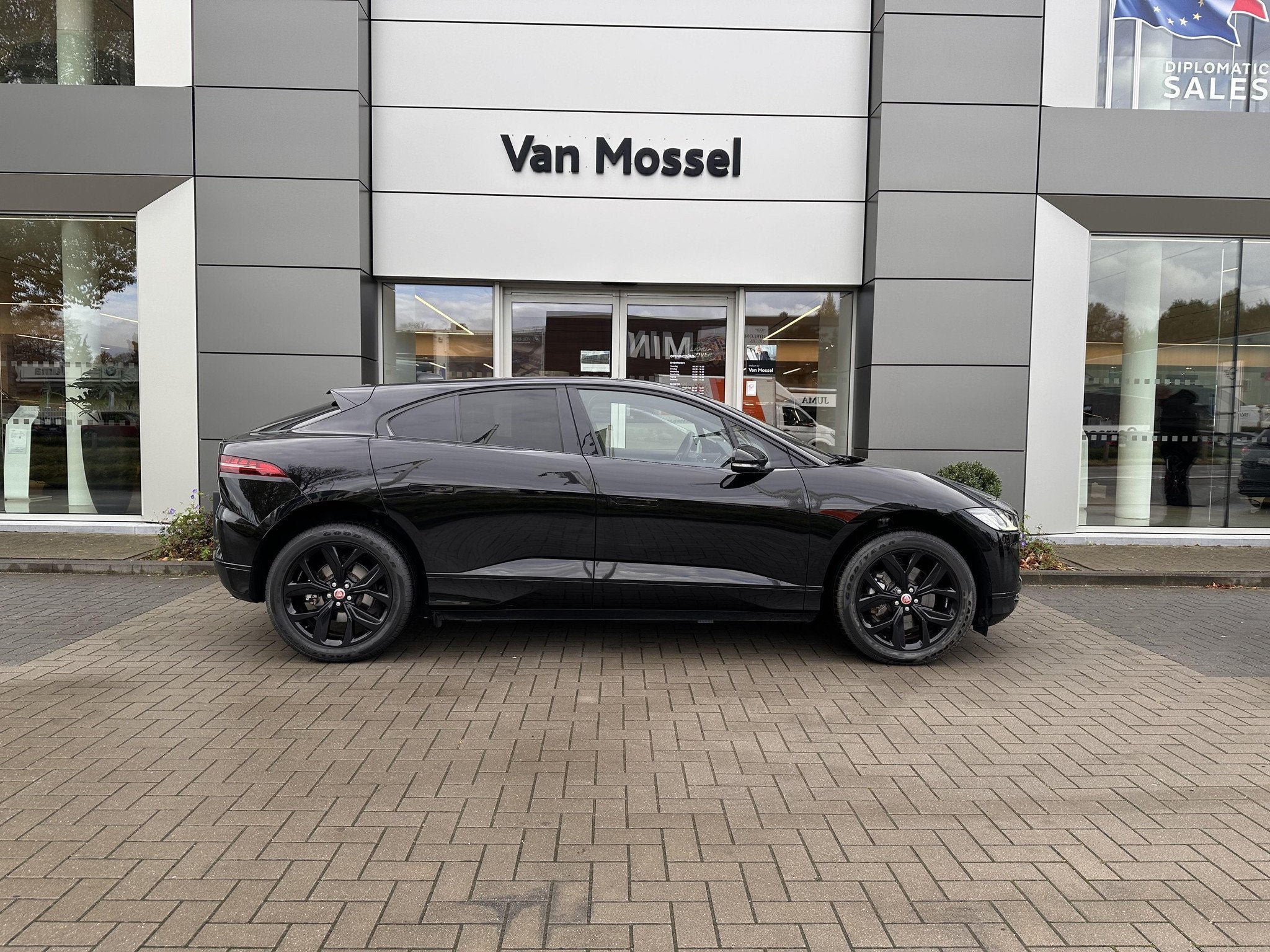 Jaguar I-PACE EV400 SE AWD Auto. 23MY, Autos, Cuir, Achat, 750 kg, Entreprise